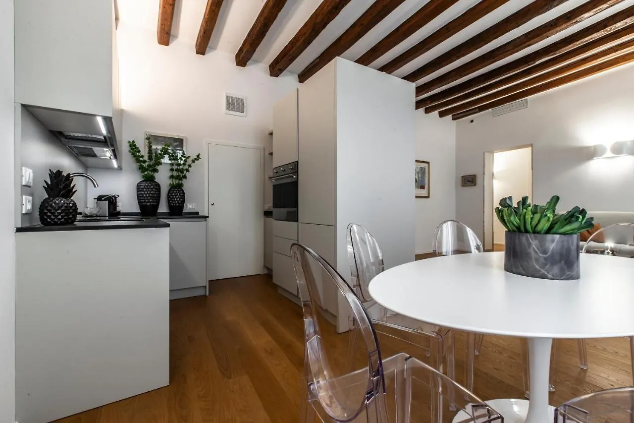 Ca' Delle Acque Deluxe Apartment R&R Venice 0*,