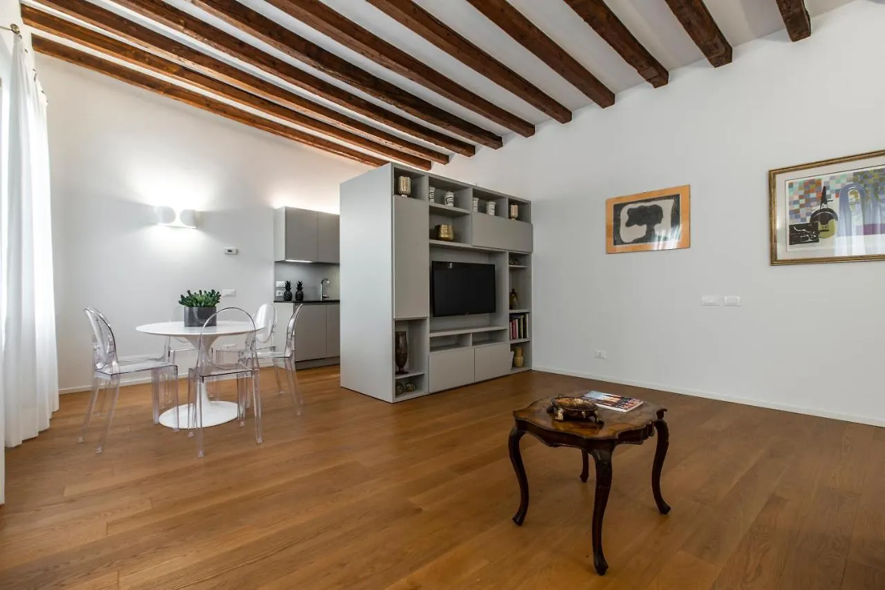 Ca' Delle Acque Deluxe Apartment R&R Venice