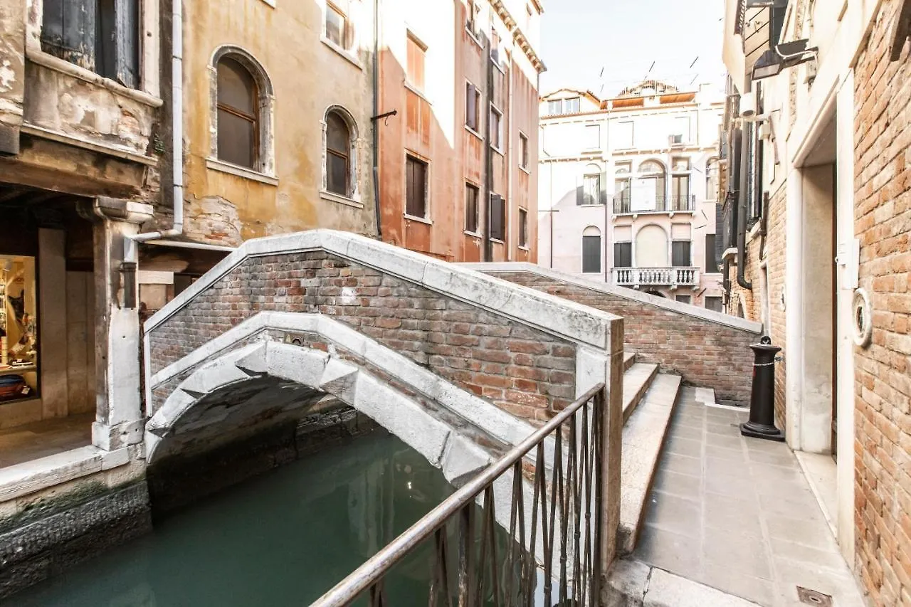 Ca' Delle Acque Deluxe Apartment R&R Venice